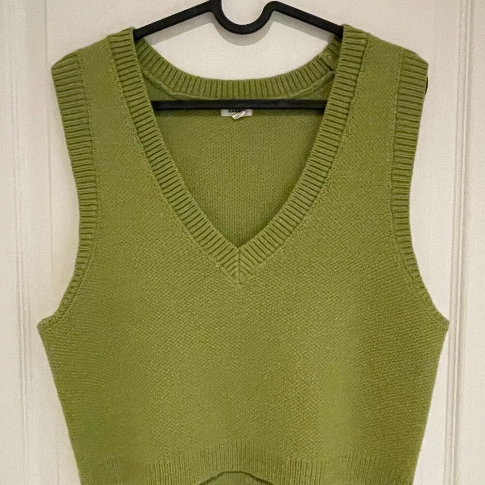 sweater vest